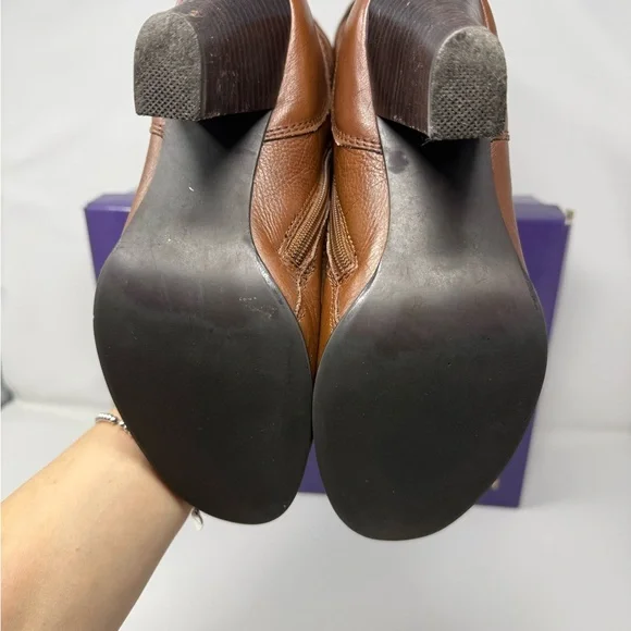 Madden Girl Brown Slouchy Heeled Boots Size 8 - Picture 9 of 13